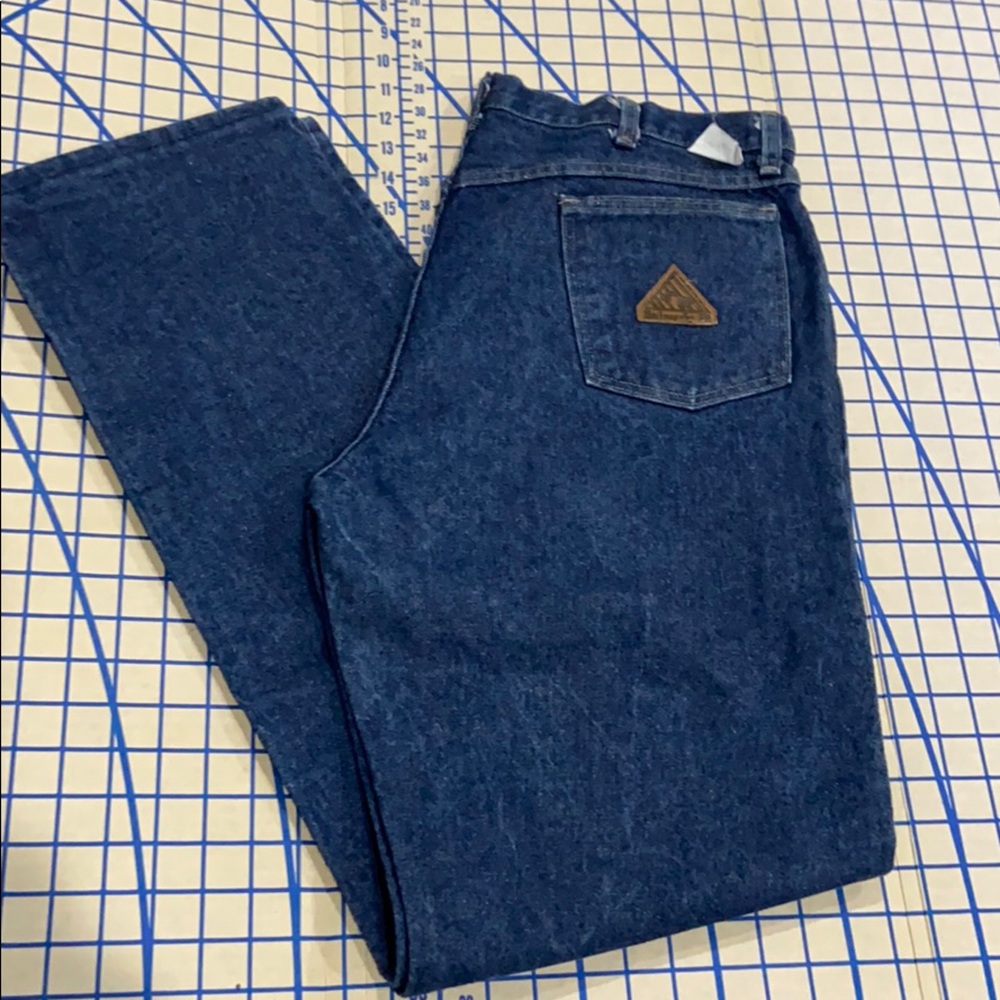 PRICE DROP!$! 36 x 34 Flame resistant Bulwark jeans